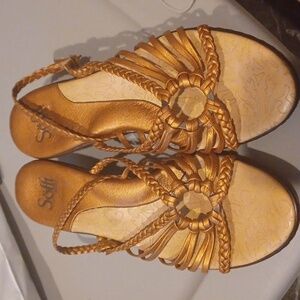 Sofft Copper Wedge Comfort Strappy Ring Sandals Womens sz 8.5